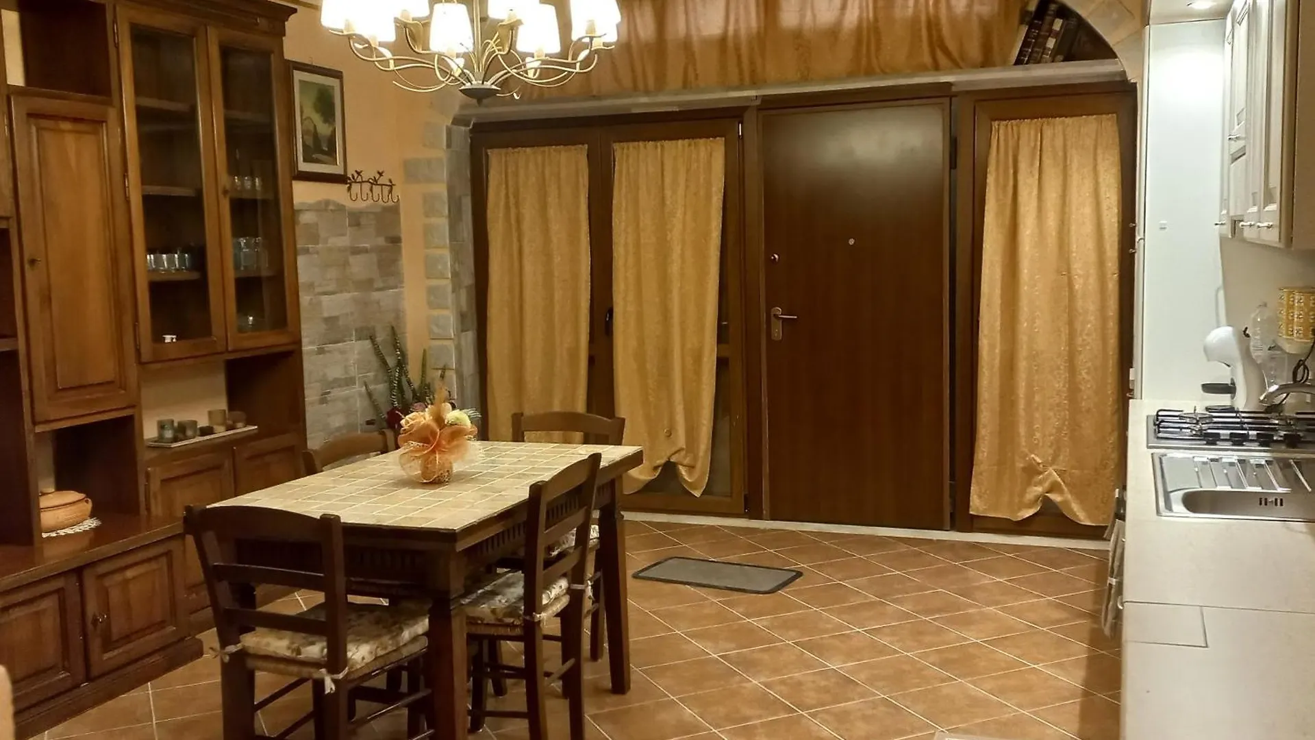 La Casa Del Glicine Apartment Mortaiolo